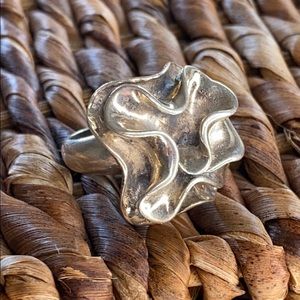 Silpada Retired Sterling Blooming Flower Ring